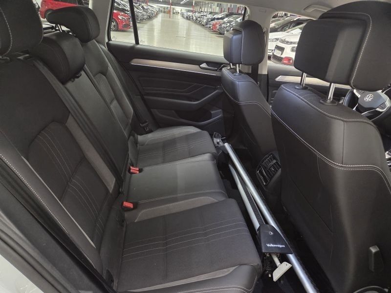 Volkswagen Passat bild 5
