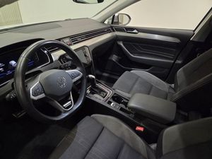 Volkswagen Passat bild 10