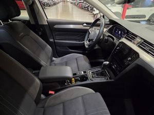 Volkswagen Passat bild 4