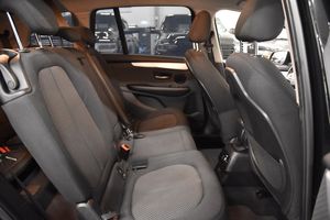 BMW 220 bild 13