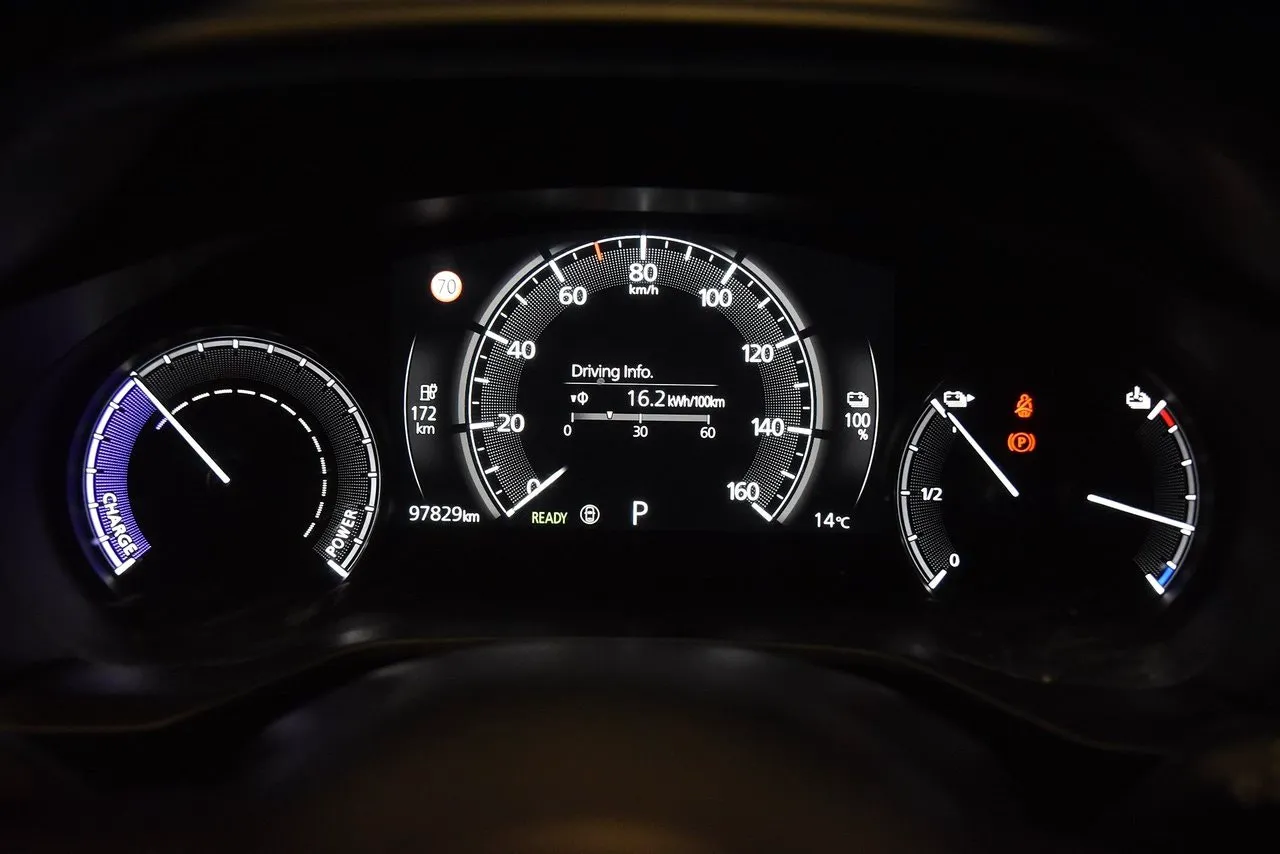Vehicle image 15