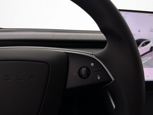 Tesla Model Y bild 20