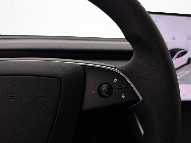 Tesla Model Y bild 20