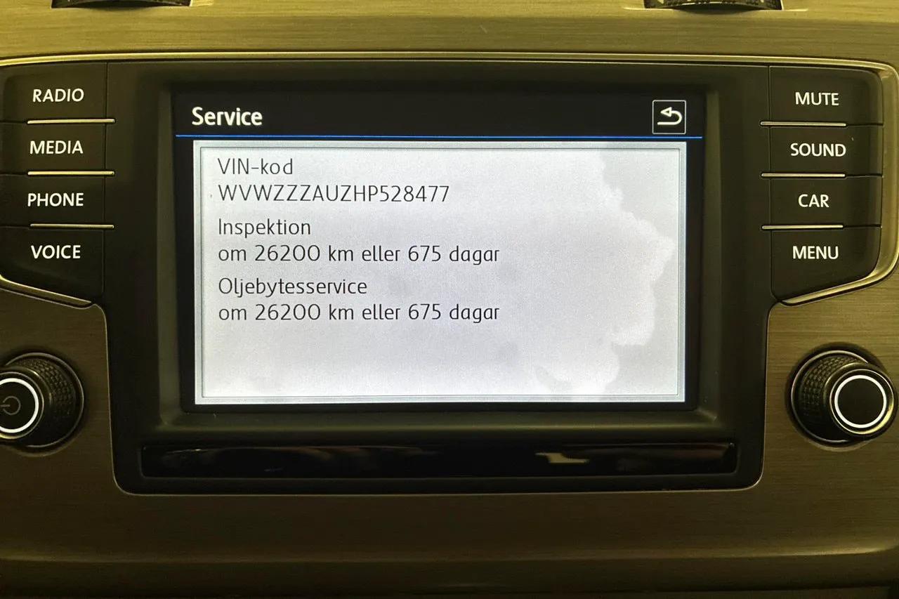 Vehicle image 20
