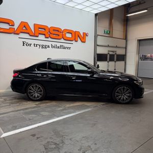 BMW 330 bild 3