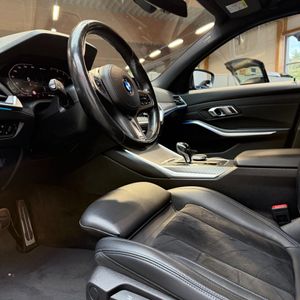 BMW 330 bild 8