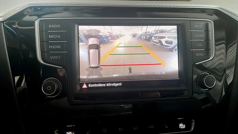 Volkswagen Passat bild 14