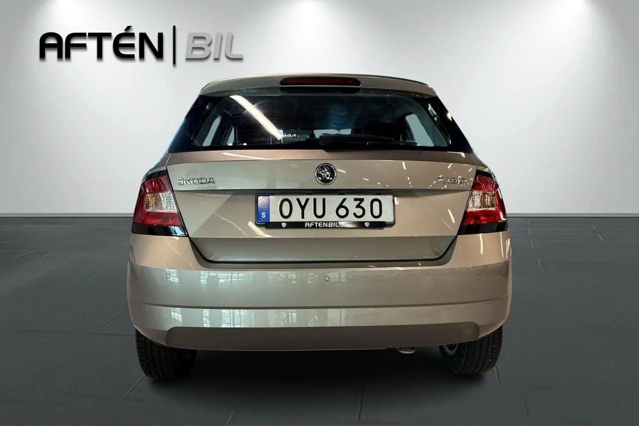 Vehicle image 8