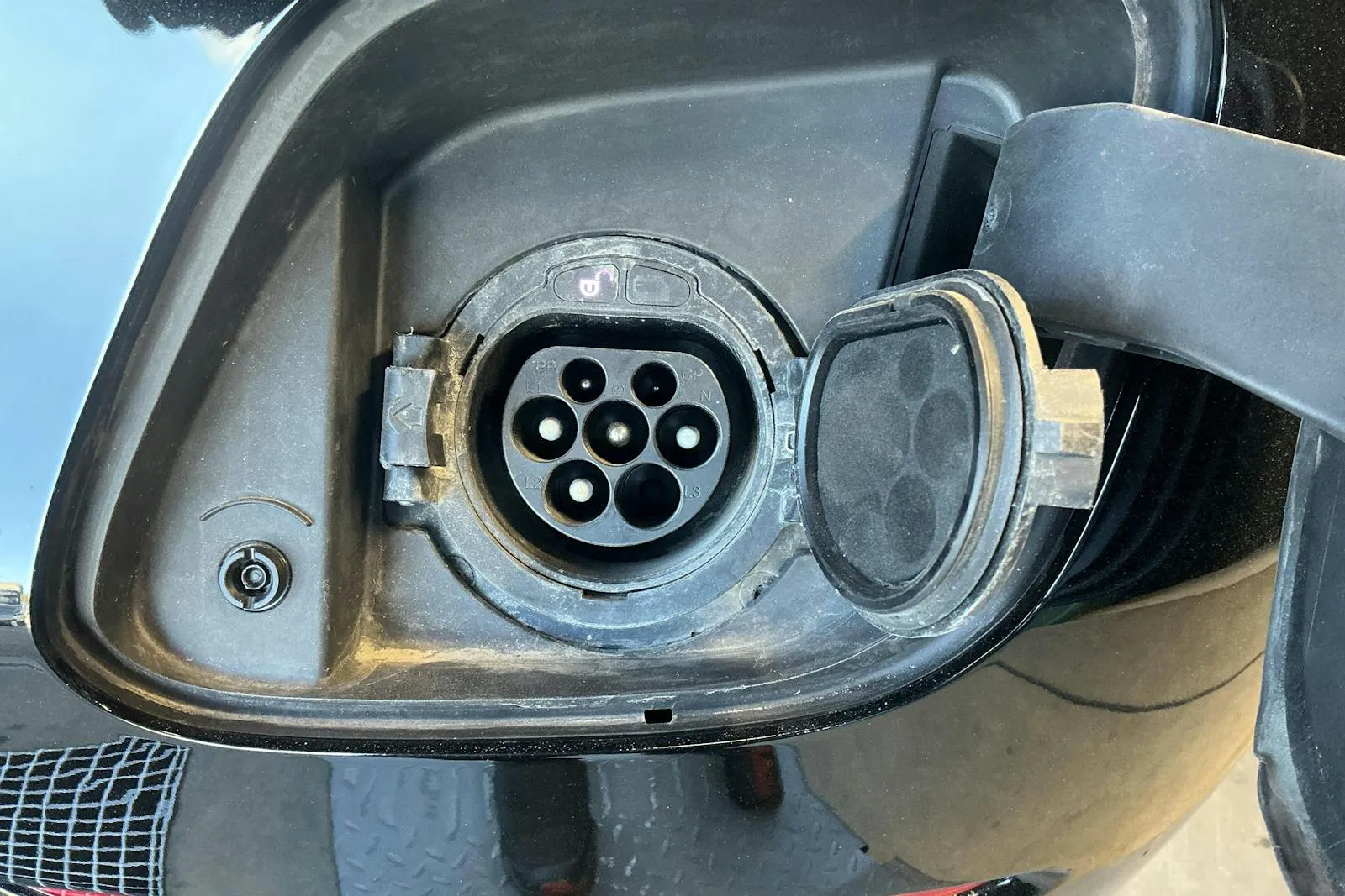 Vehicle image 20