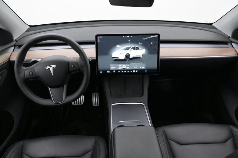 Tesla Model Y bild 6