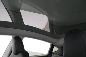 Tesla Model Y bild 19