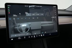 Tesla Model Y bild 13