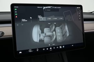 Tesla Model Y bild 14