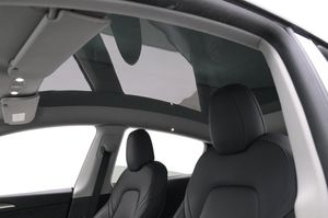 Tesla Model Y bild 21