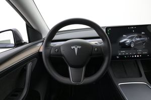 Tesla Model Y bild 7