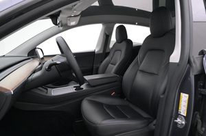Tesla Model Y bild 9