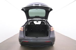 Tesla Model Y bild 23