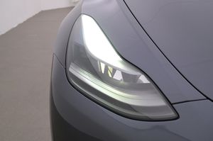 Tesla Model Y bild 26