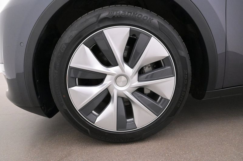 Tesla Model Y bild 27