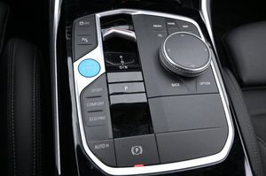 BMW i4 bild 18