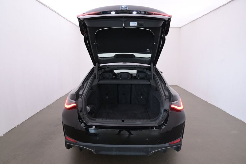 BMW i4 bild 22