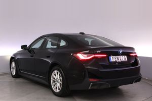 BMW i4 bild 4