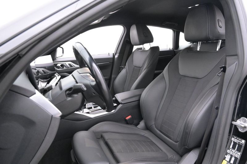 BMW i4 bild 9