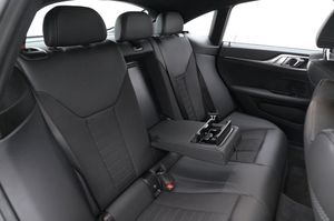 BMW i4 bild 20