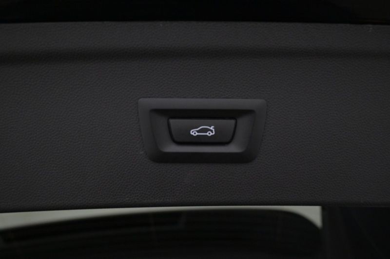 BMW iX bild 23