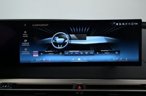 BMW iX bild 14