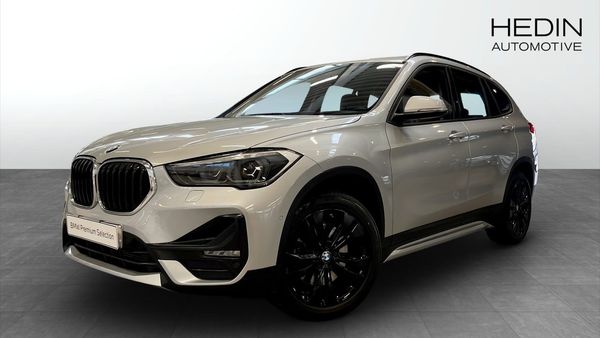 BMW X1 20d xDrive Drag Backkamera Rattvärme PDC HUD - 2021