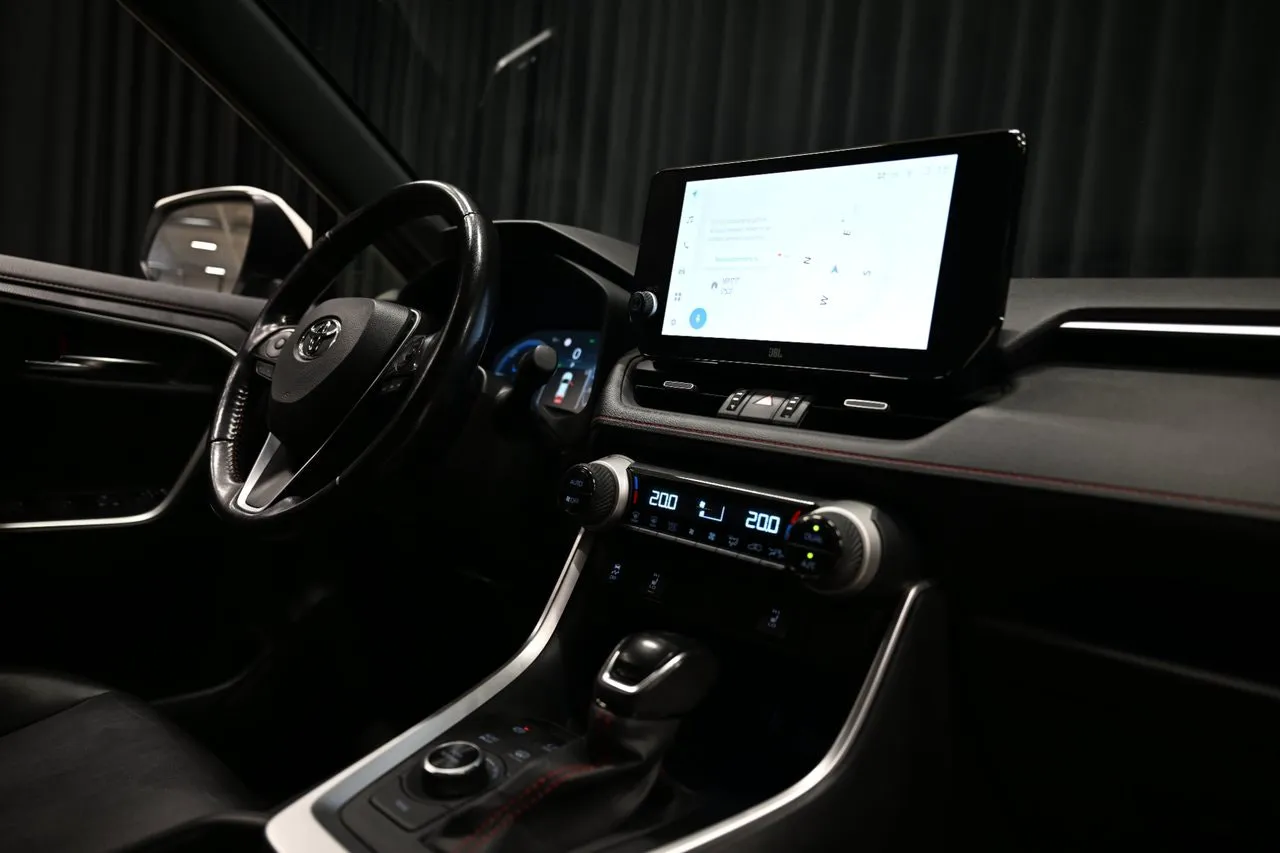 Vehicle image 31