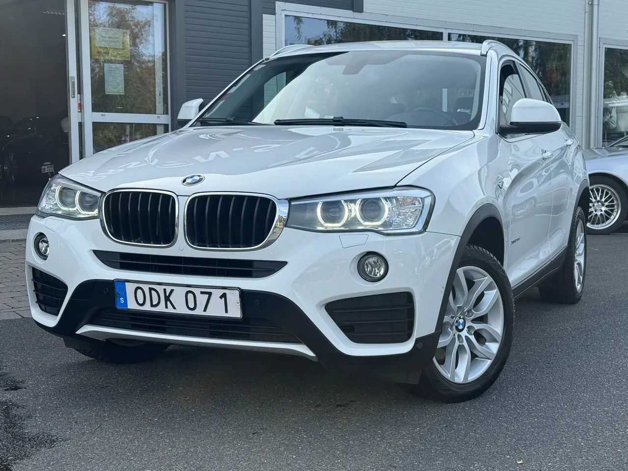 Vehicle image 1