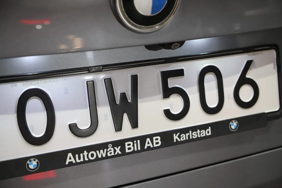 Vehicle image 21