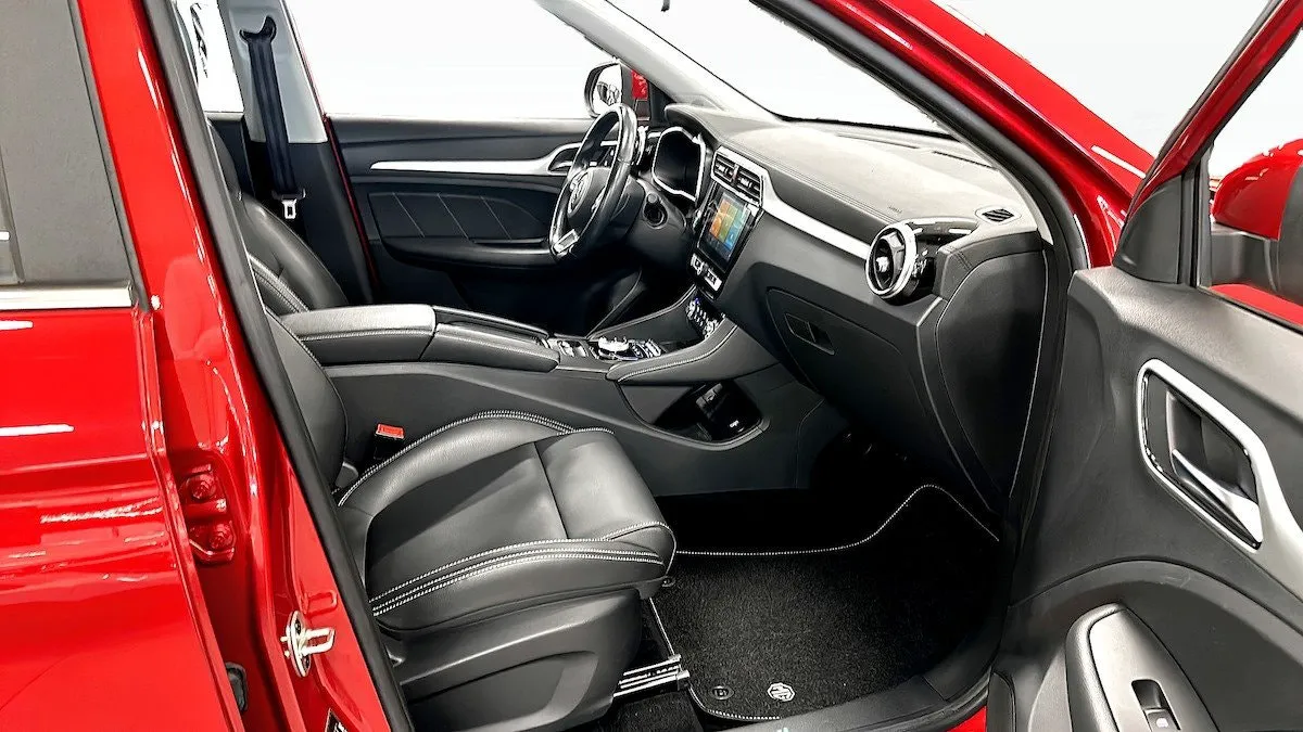 Vehicle image 2
