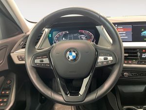 BMW 118 bild 11