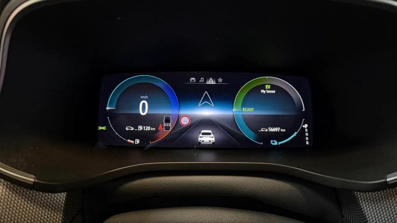 Vehicle image 15