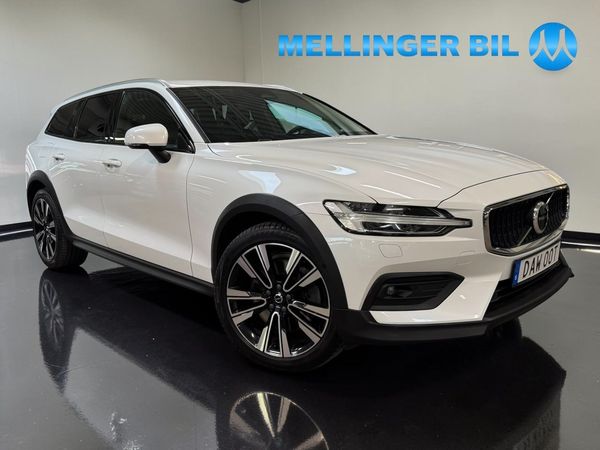 Volvo V60 Cross Country B4 AWD 197hk Geartronic Plus Skinn Backkamera - 2023