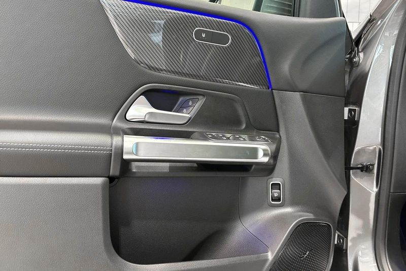 Mercedes GLB220 bild 9