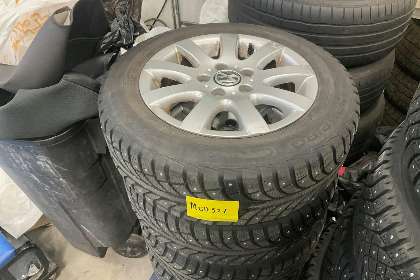 Vehicle image 11