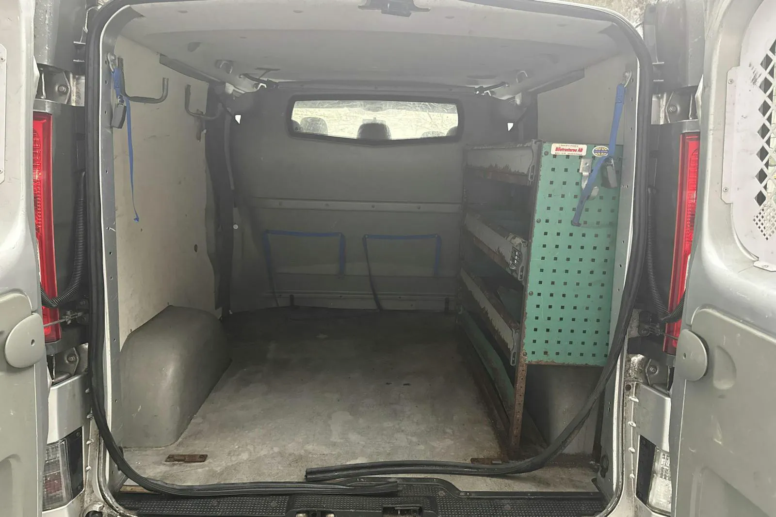 Vehicle image 8