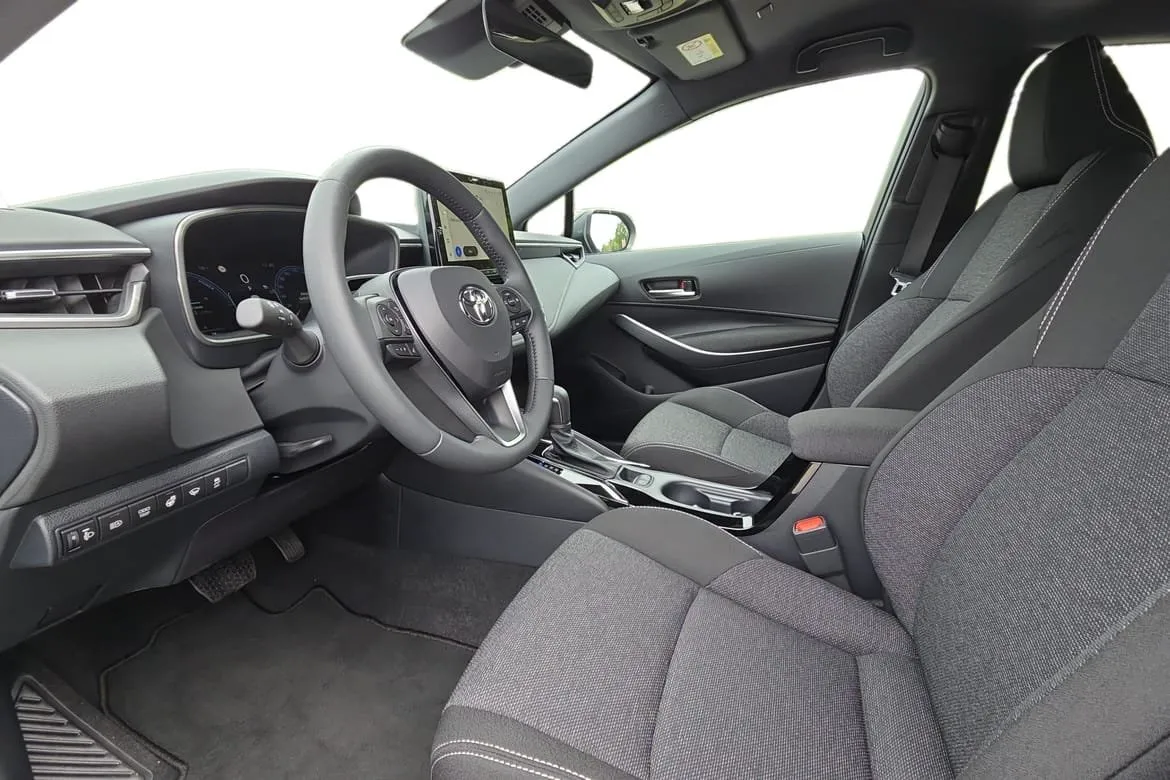 Vehicle image 11