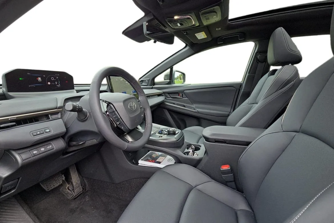 Vehicle image 11