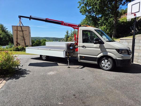 Volkswagen Crafter 163hk 4,2m Flak med kran ML 180,3 /3,5T Dragvikt - 2026