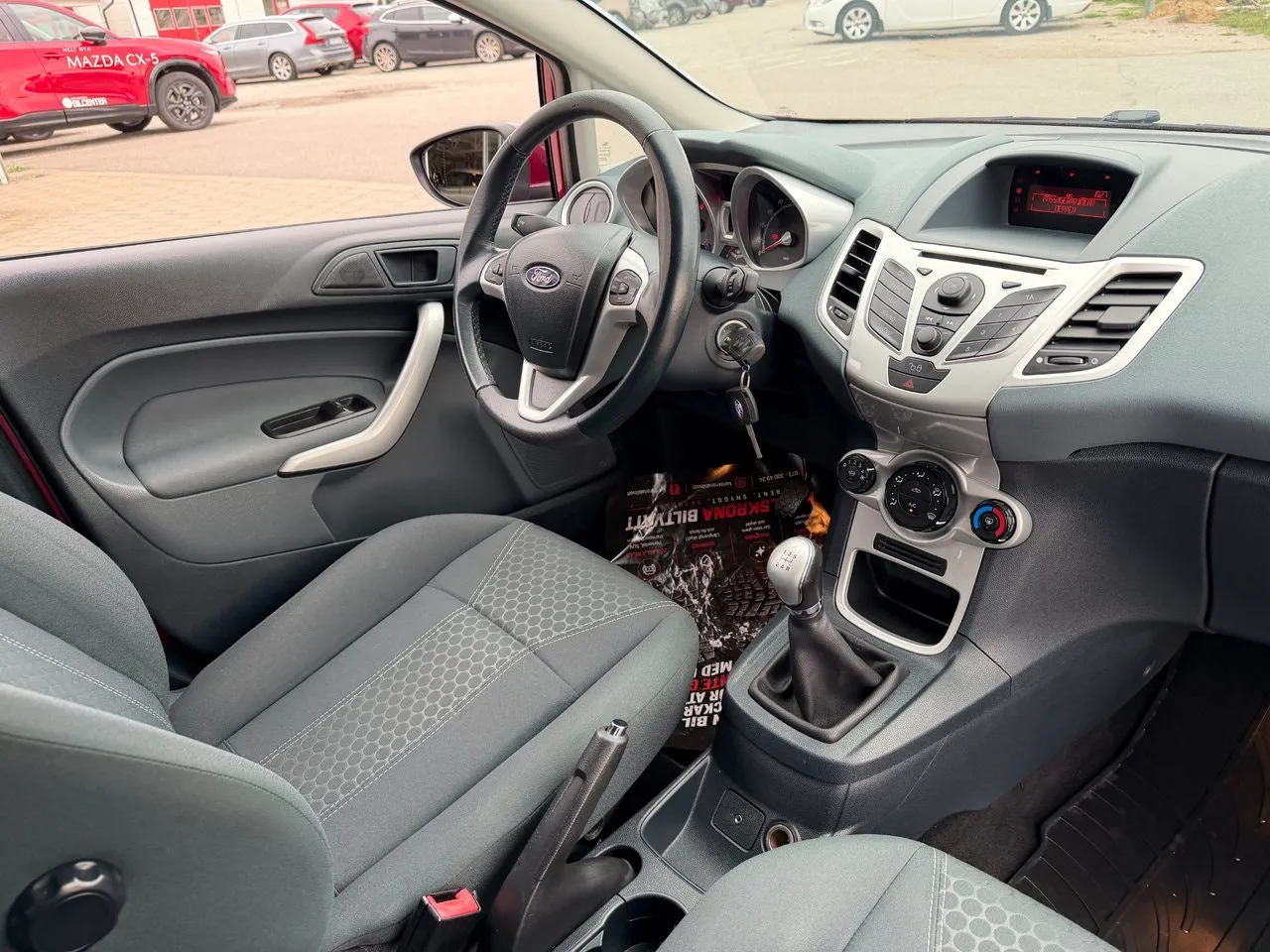 Vehicle image 9
