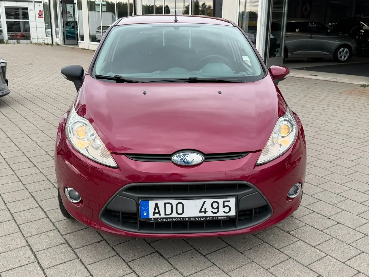 Vehicle image 1