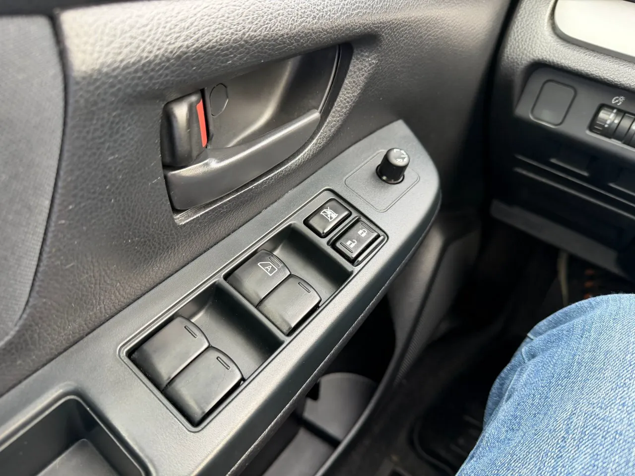 Vehicle image 34