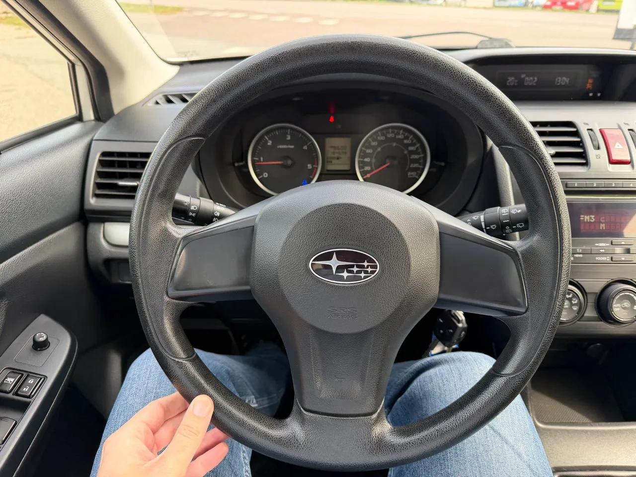 Vehicle image 16