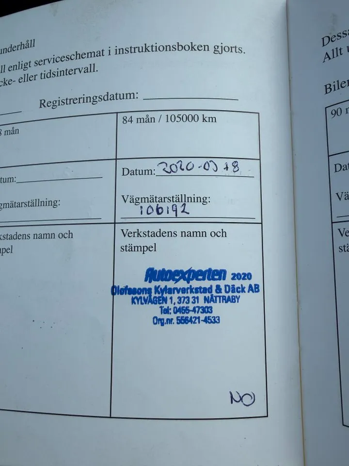 Vehicle image 25