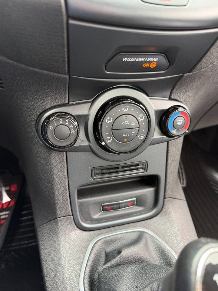 Ford Fiesta bild 20